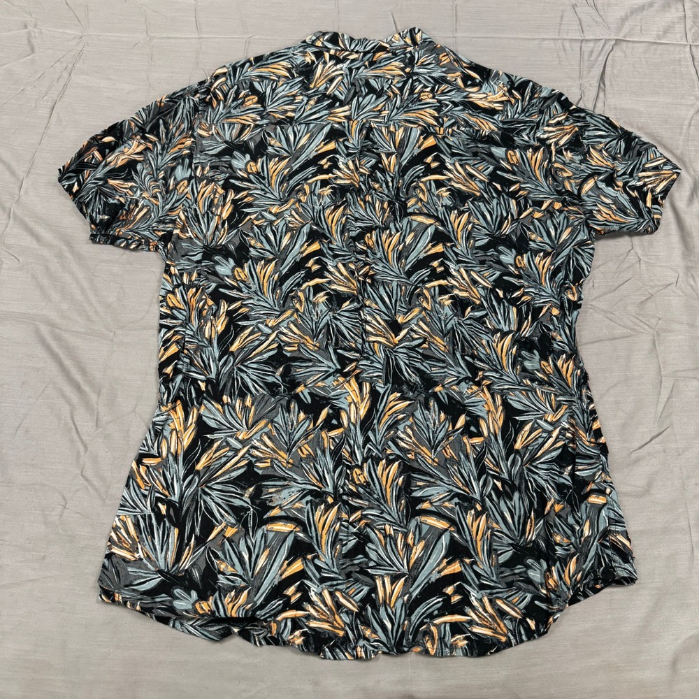 ONeill Mens XL Modern Fit Tropical Leaf Print Short Sleeve Button Down Black